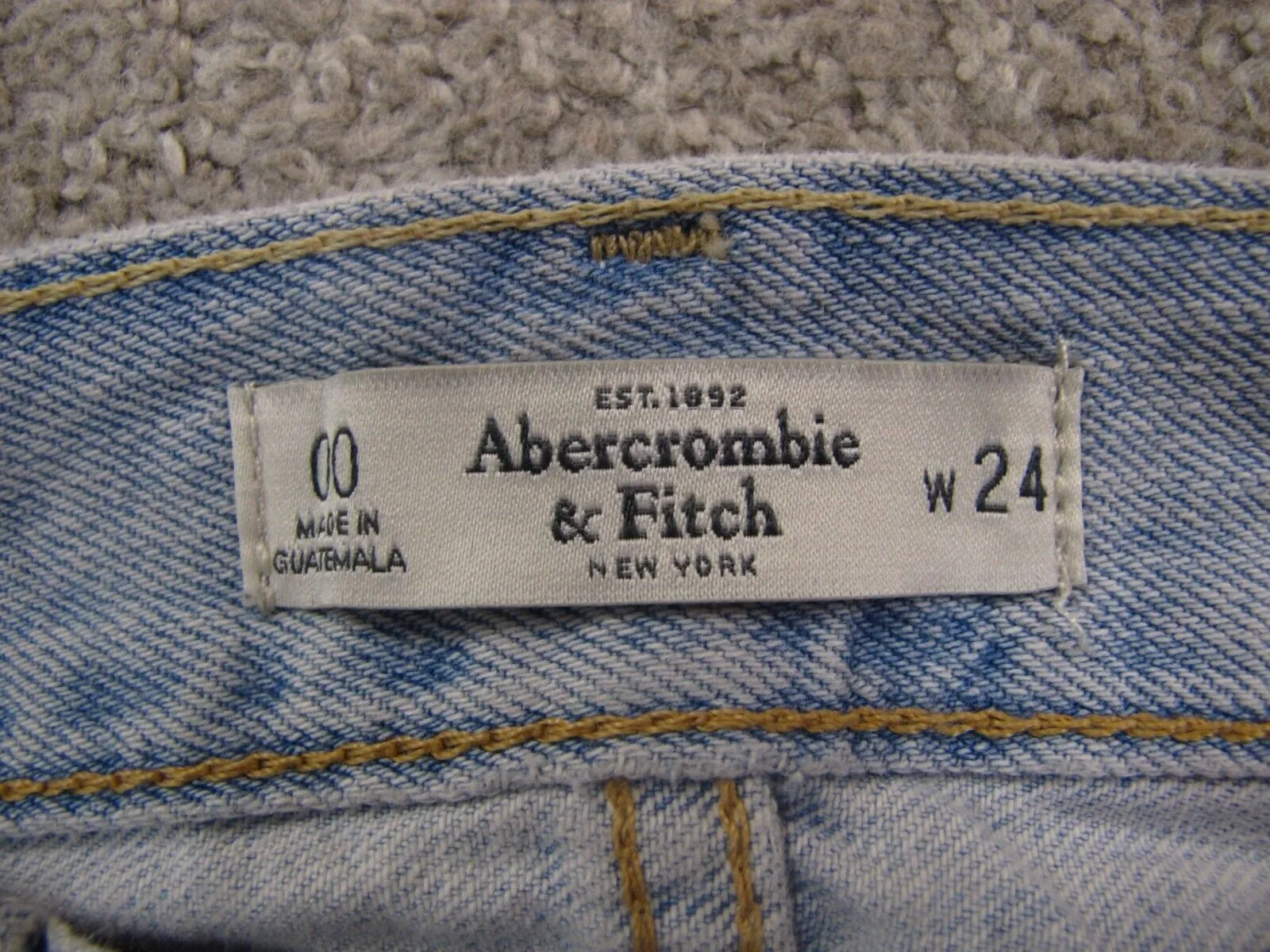 Abercrombie & Fitch Womens Jeans Skinny Leg Distressed Denim Blue Size W24