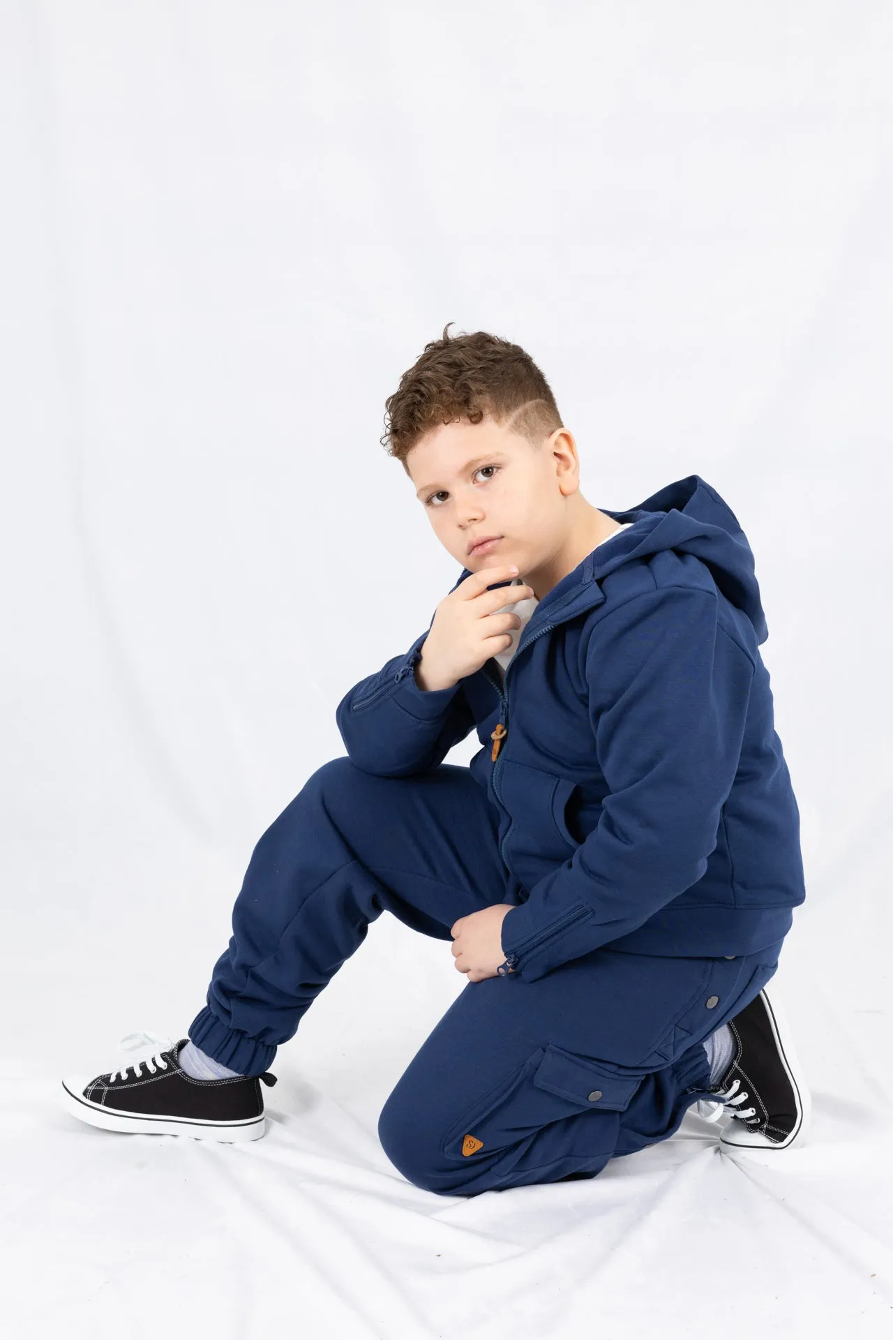 Adaptive Kids Cargo Joggers: Adjustable Elastic Waist & Side Zipper for Easy Undressing