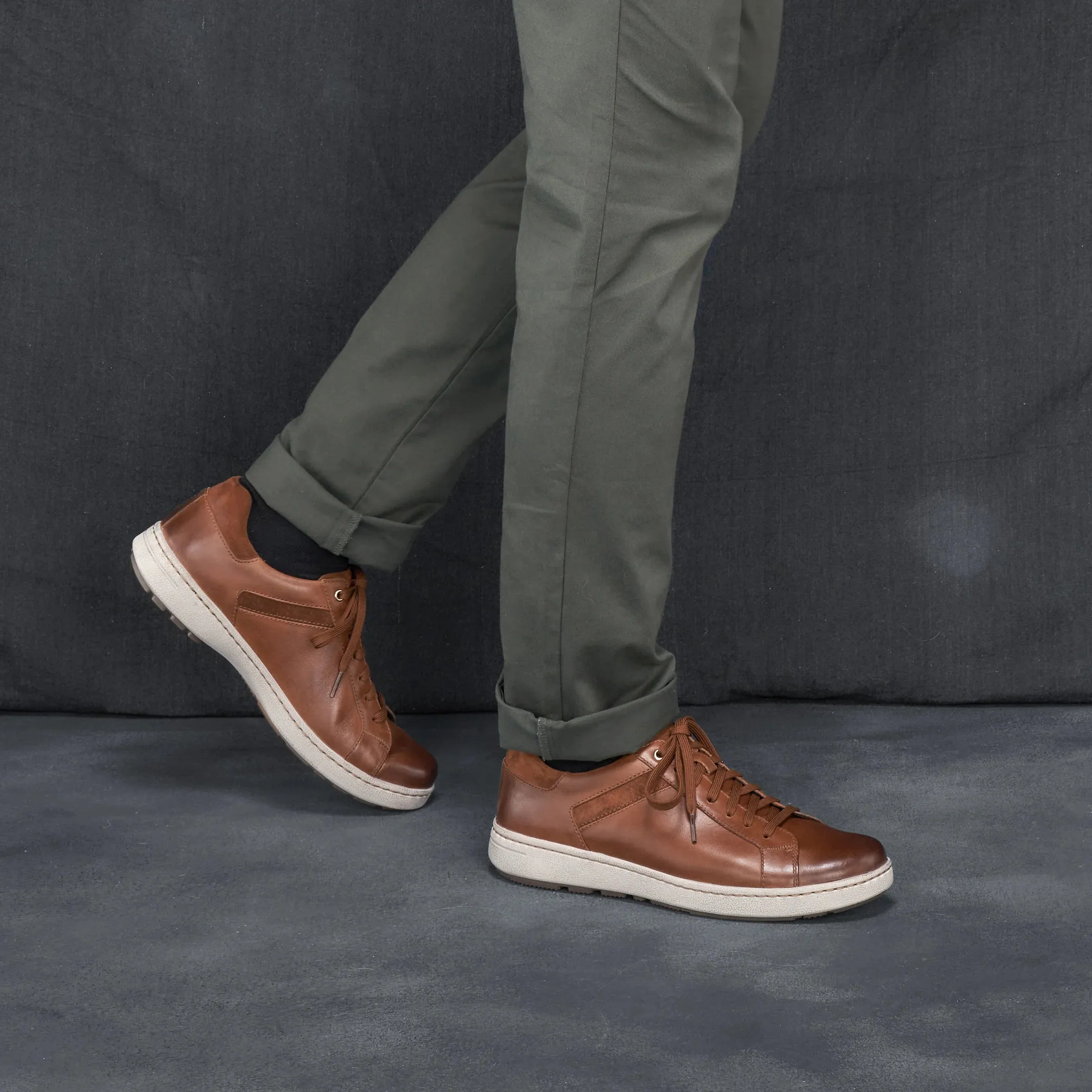 Dansko Trevor Sneaker - Tan