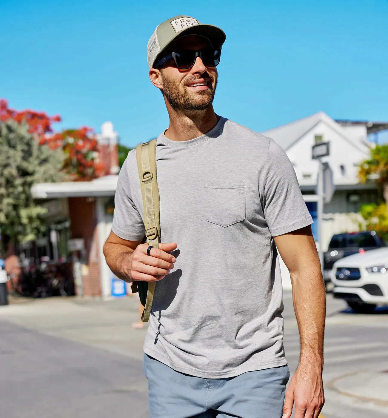 Free Fly Men's Bamboo Heritage Pocket Tee in Light Heather Grey