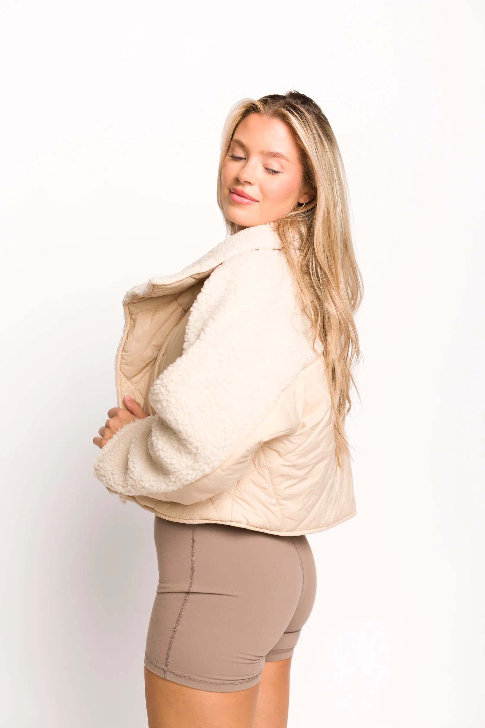 Jacey Quilted Jacket with Fluffy Shearling in Light Taupe