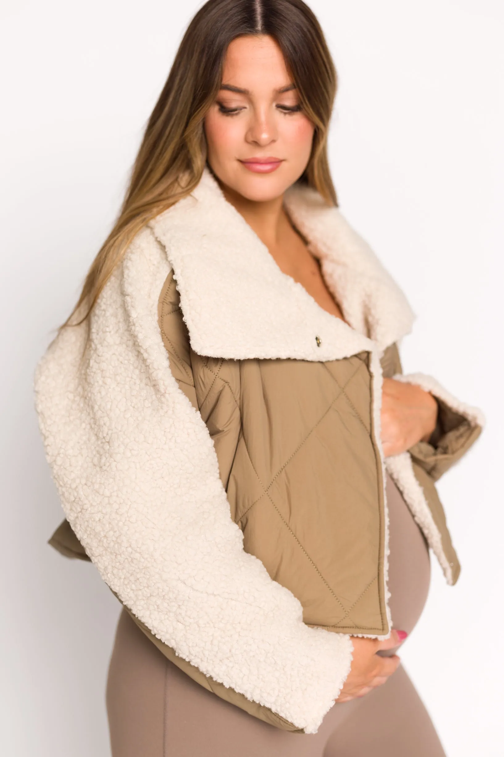 Jacey Quilted Jacket With Fluffy Shearling in Olive