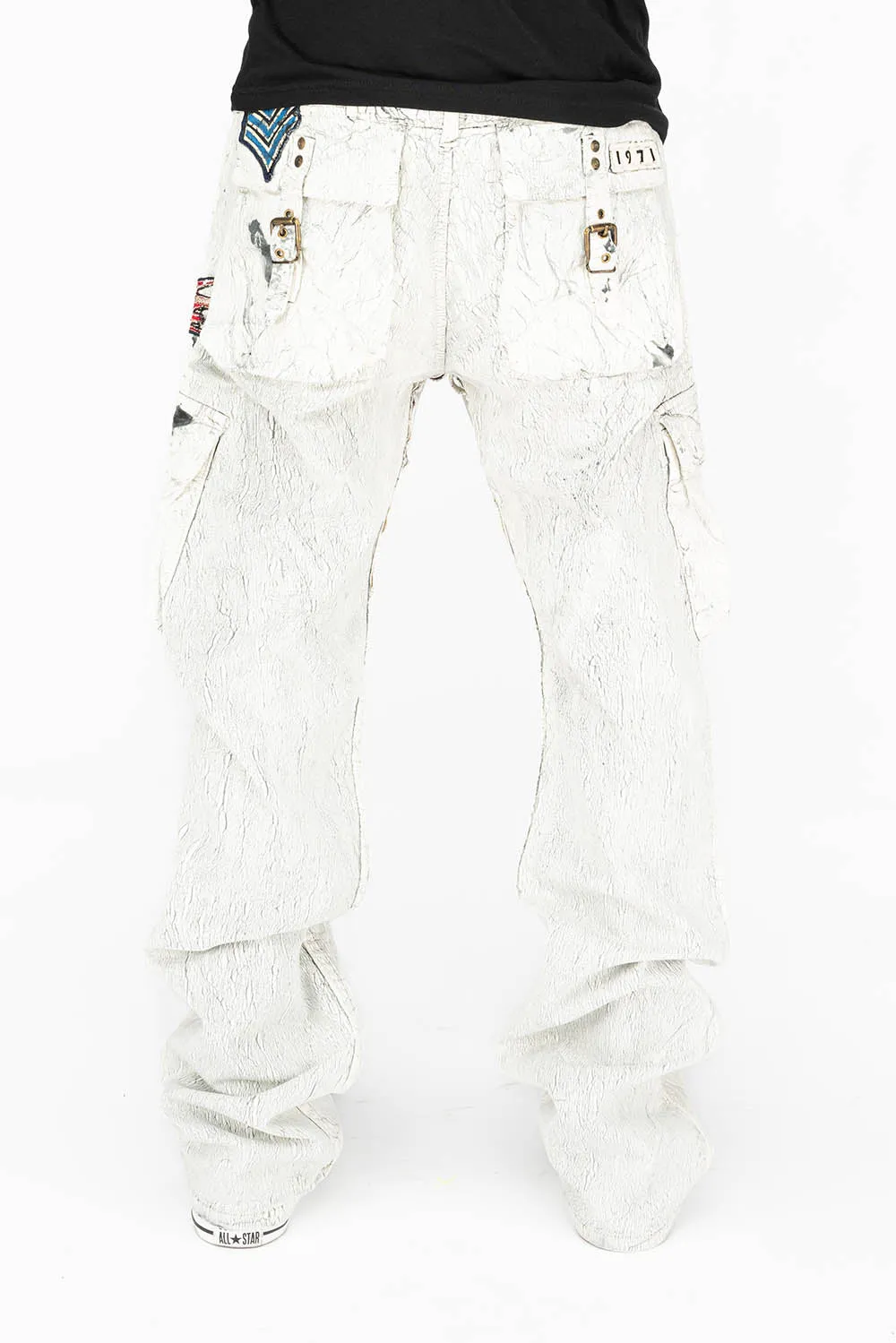 MENS MILITARY STYLE CARGO PANTS IN CRACKLE WHITE DYE WITH PATCH