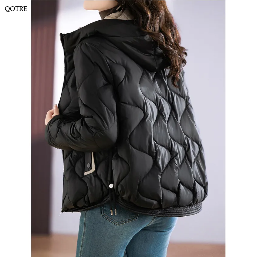 Quilted Cropped Hooded Puffer Jacket